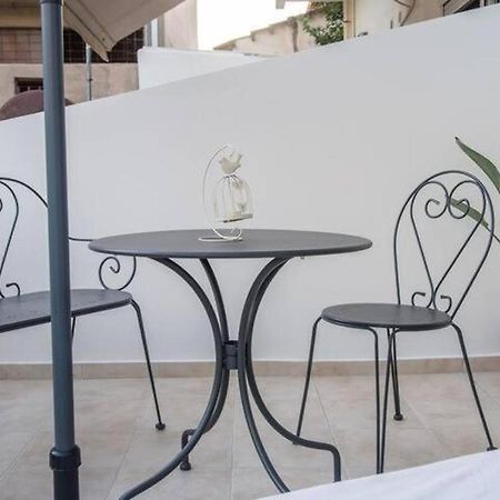 Eliora Studio & Aelia Apartment Heraklion Exteriör bild