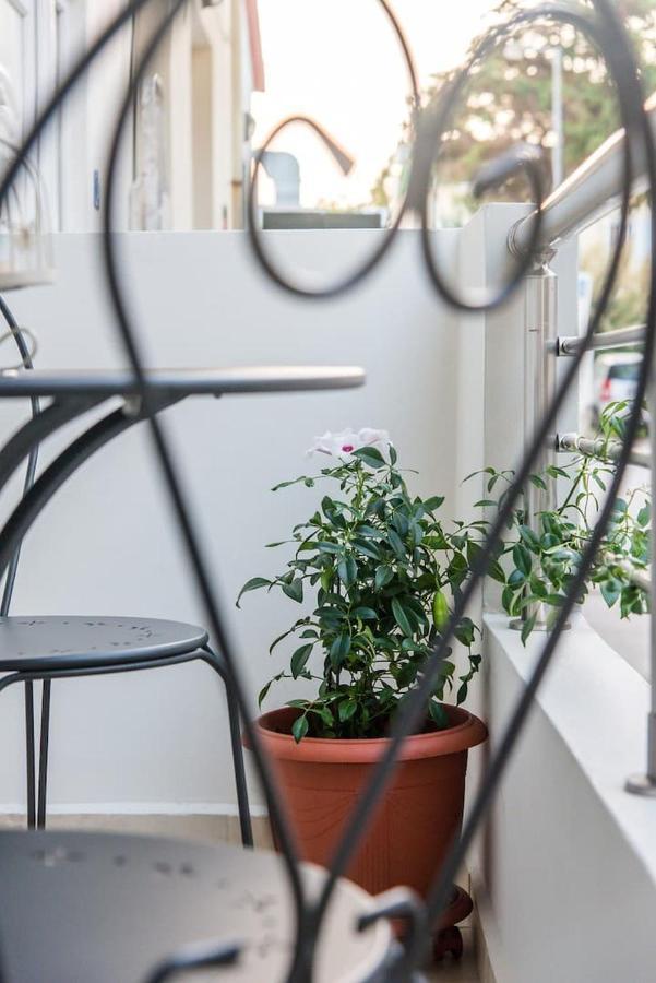 Eliora Studio & Aelia Apartment Heraklion Exteriör bild