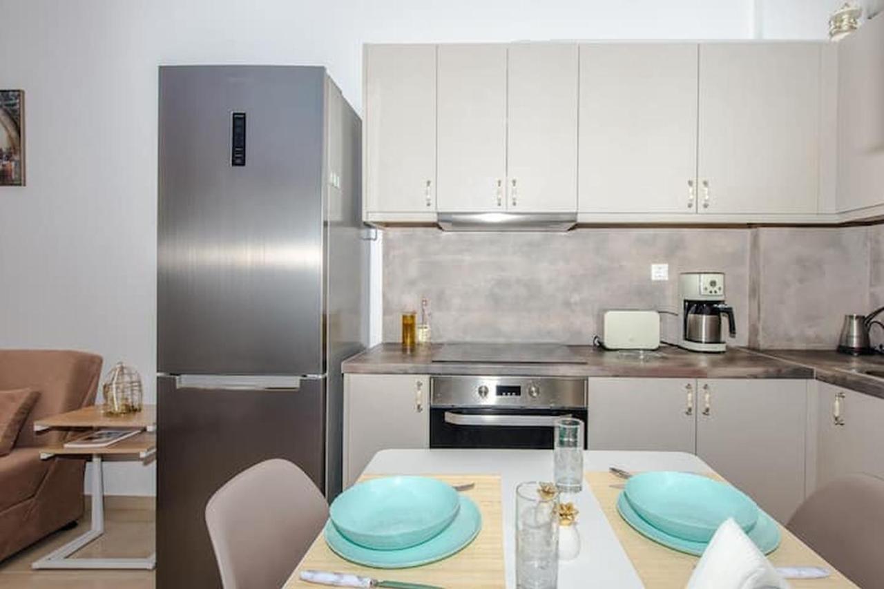 Eliora Studio & Aelia Apartment Heraklion Exteriör bild