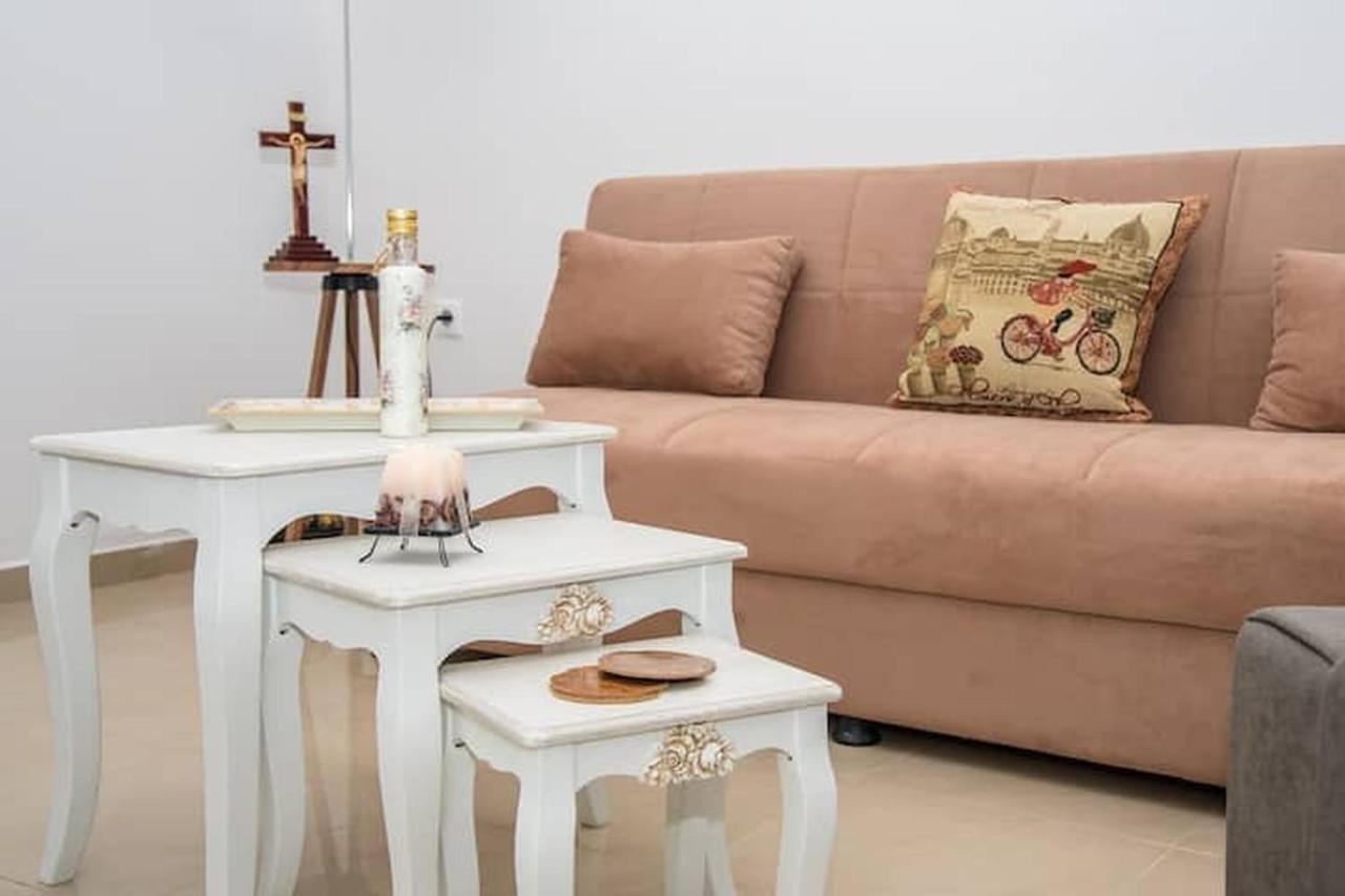 Eliora Studio & Aelia Apartment Heraklion Exteriör bild