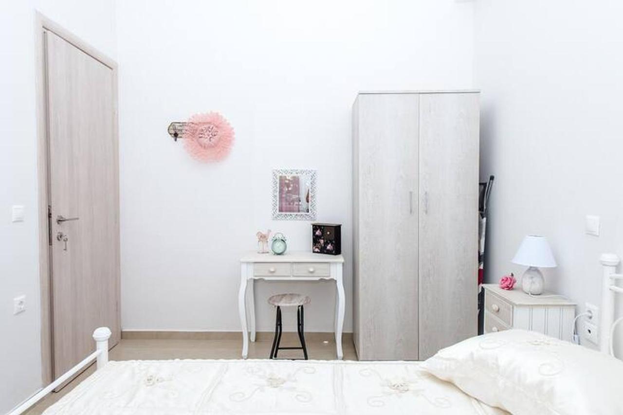 Eliora Studio & Aelia Apartment Heraklion Exteriör bild