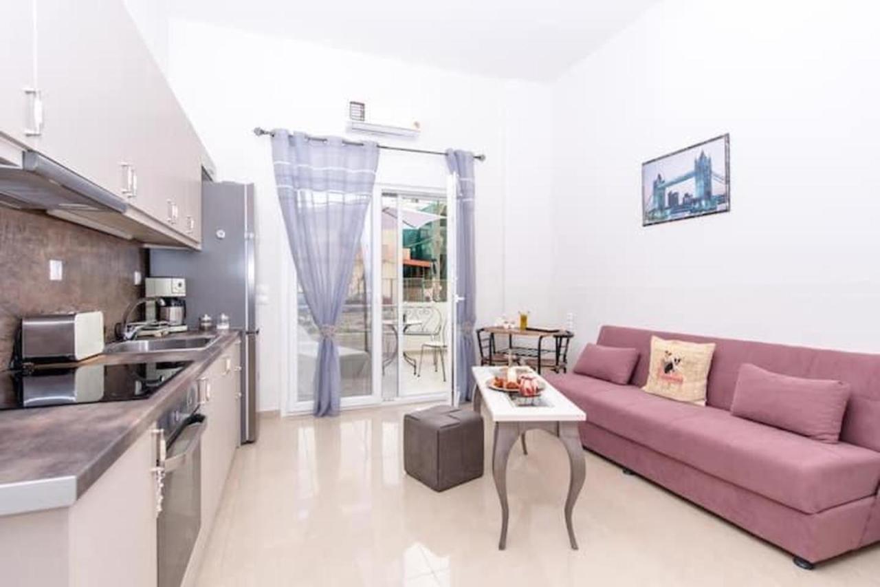 Eliora Studio & Aelia Apartment Heraklion Exteriör bild