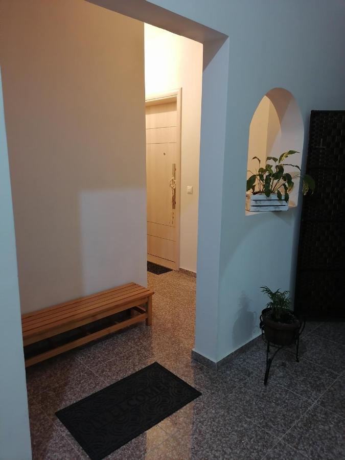 Eliora Studio & Aelia Apartment Heraklion Exteriör bild