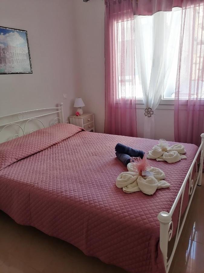 Eliora Studio & Aelia Apartment Heraklion Exteriör bild